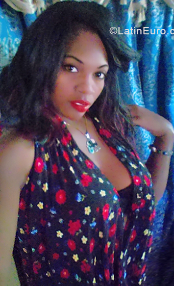 Date this beautiful Dominican Republic girl Altagracia from La Romana DO33139