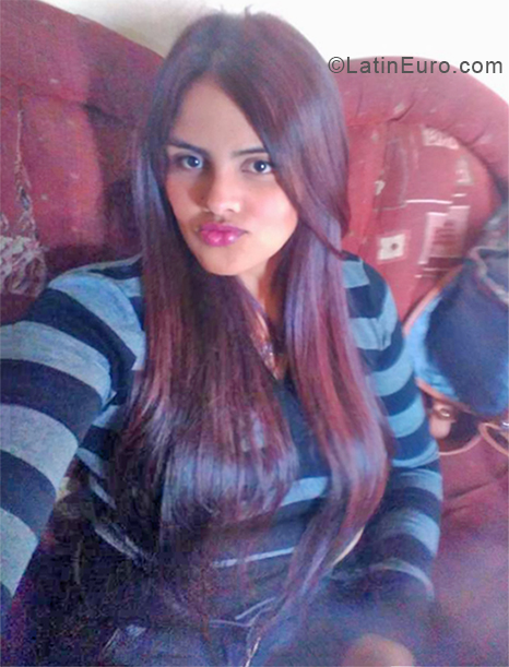 Date this sultry Colombia girl Rose from Bogota CO24358