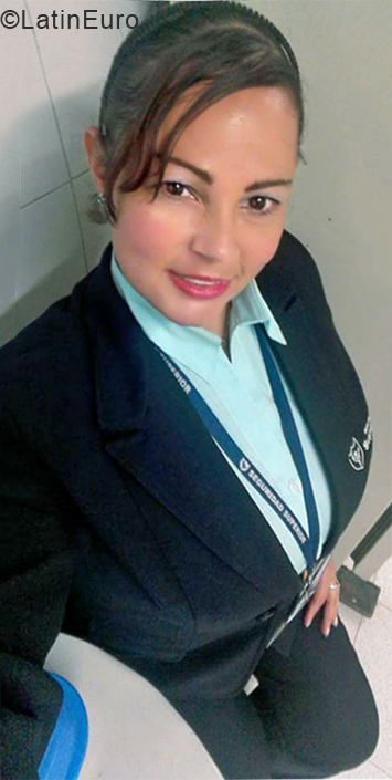 Date this pretty Colombia girl Claudia from Bogota CO24360