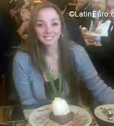 Date this hard body Colombia girl Andrea from Bogota CO24388