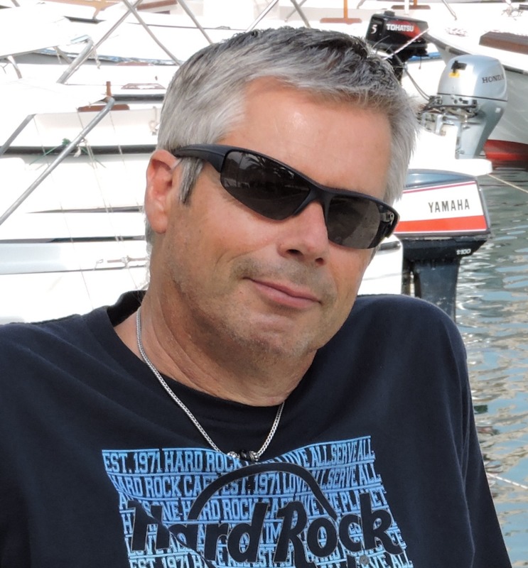 Date this pretty Switzerland man Ronaldo from zurich CH162