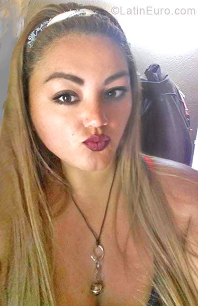 Date this delightful Mexico girl Ivone from Tijuana MX1606