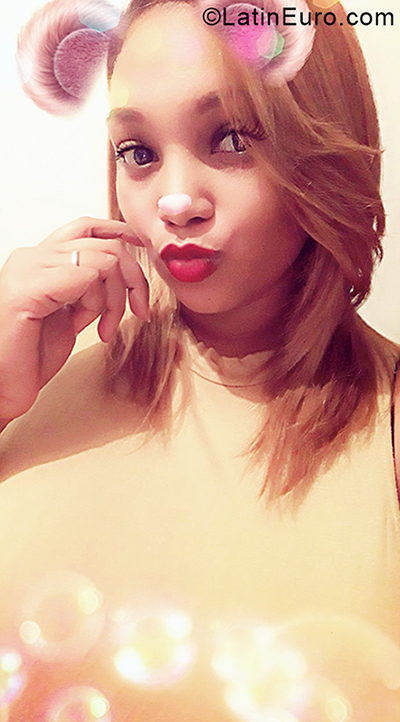 Date this sensual Dominican Republic girl Nayelis from Santiago DO33214