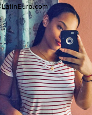 Date this fun Dominican Republic girl Karla from Santiago DO33219
