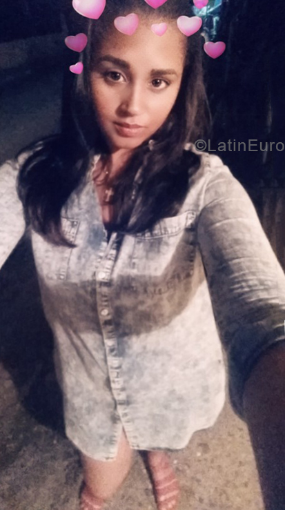 Date this hard body Dominican Republic girl Patricia from Puerto plata DO33252