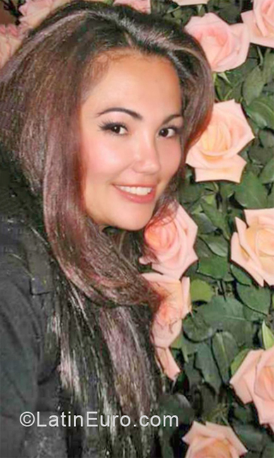 Date this attractive Colombia girl Diana from Monteria CO24442