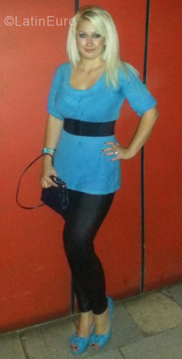 Date this hard body Bulgaria girl Aycan from Sofia BG30