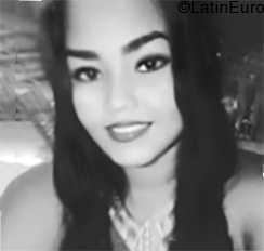 Date this hard body Colombia girl Vanessa from Barranquilla CO24475