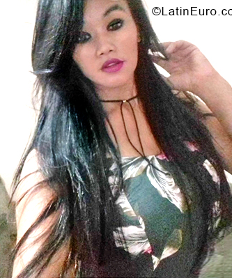Date this happy Brazil girl Indiraityy from Salvador BR10692