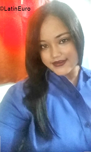 Date this funny Dominican Republic girl Ana from Santo Domingo DO33376