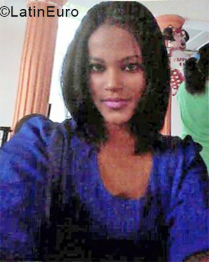 Date this good-looking Dominican Republic girl Rosa from Santo Domingo DO33401