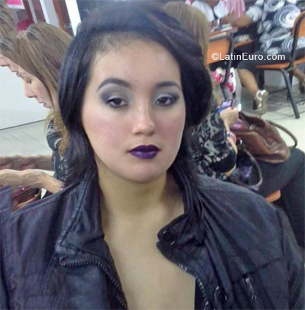 Date this tall Peru girl Mara from Lima PE1313