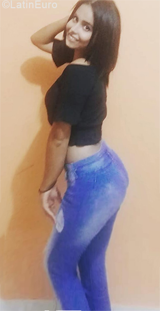 Date this fun Venezuela girl Isabella from Maturin VE1979