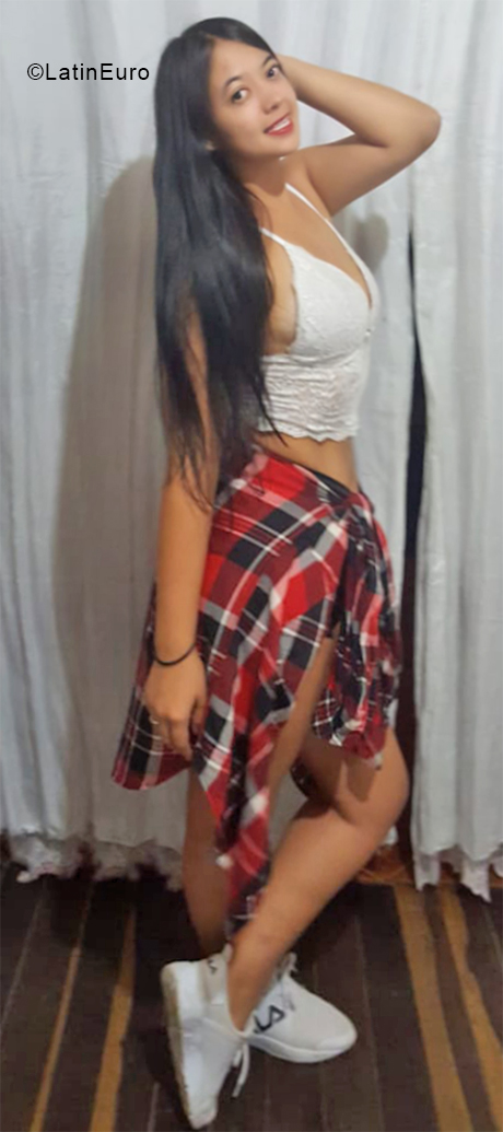 Date this voluptuous Colombia girl Yuliana from Pereira CO24565
