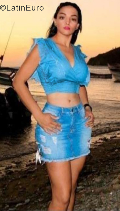 Date this funny Colombia girl Paola from Santa Marta CO24607