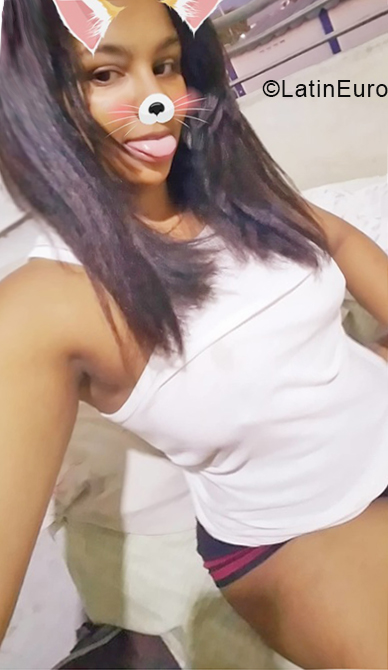 Date this exotic Dominican Republic girl Maria from Santiago DO33537