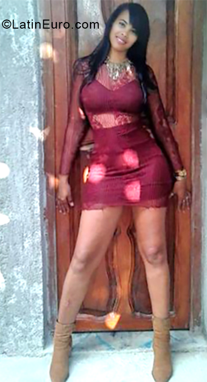 Date this hot Cuba girl Kairoko from Santiago De Cuba CU443