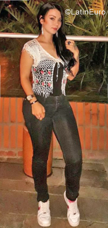 Date this delightful Colombia girl Nata from Medellin CO24663