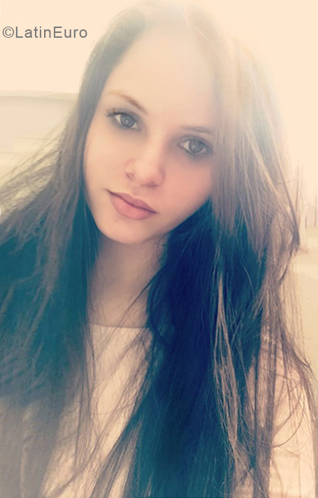 Date this georgeous Dominican Republic girl Madelin from Mao DO33592