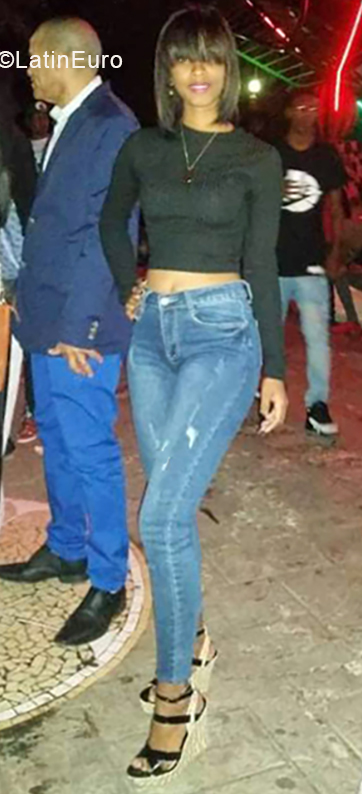 Date this georgeous Dominican Republic girl Yailin from Hato Mayor Del Rey DO33648