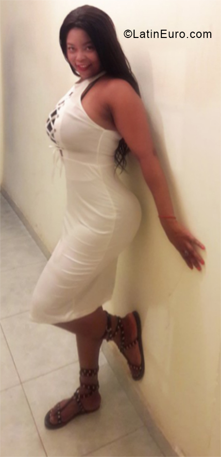 Date this passionate Spain girl Zayda from Cali CO24748