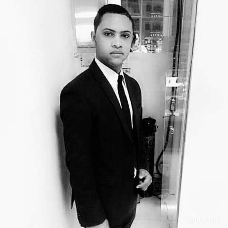 Date this tall Dominican Republic man Alexandel from Santo Domingo DO33727