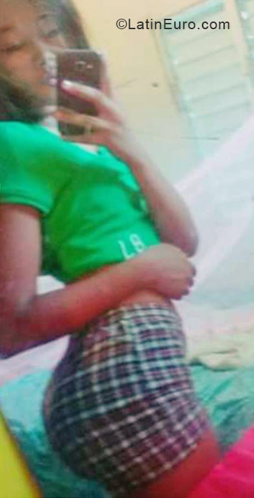 Date this hot Dominican Republic girl Brandy from Santiago DO33763