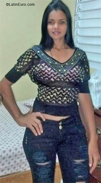 Date this tall Dominican Republic girl Xiomy from La Romana DO33800