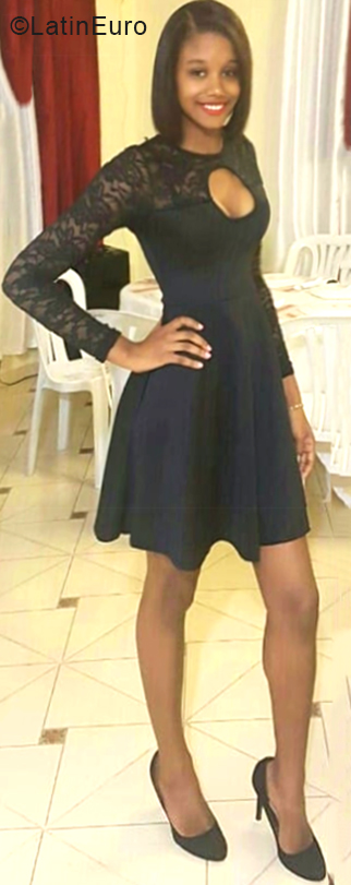 Date this athletic Dominican Republic girl Pricila from Santo Domingo DO33813
