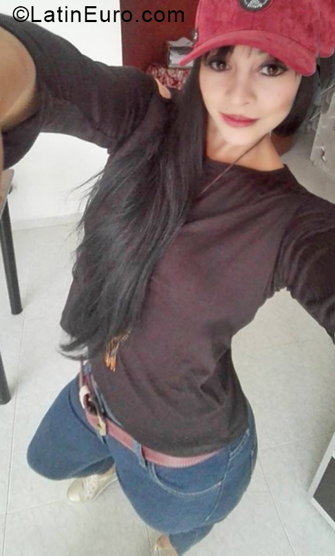 Date this delightful Colombia girl Lady from Bogota CO24793