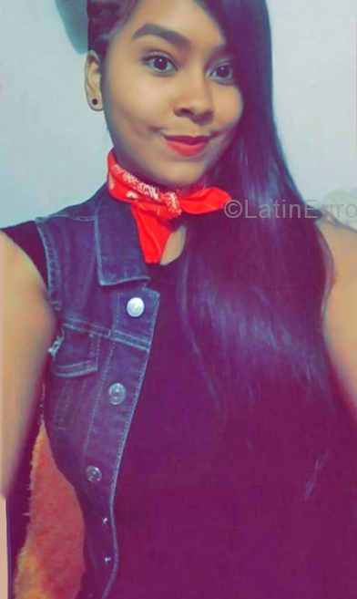 Date this funny Colombia girl Yeral from Medellin CO24797
