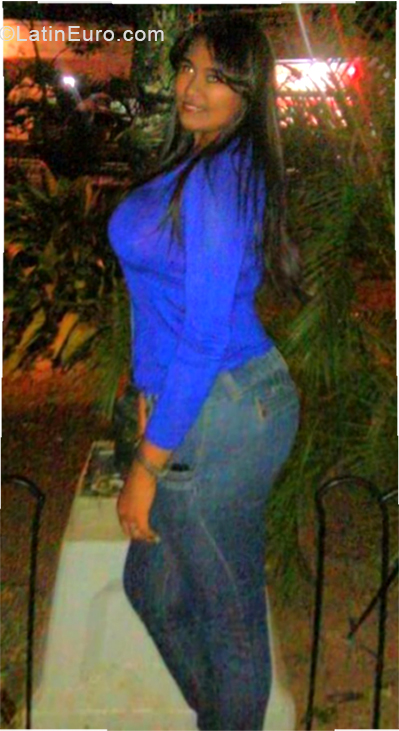 Date this hot Venezuela girl Nadiuska from Ciudad Bolivar VE2103
