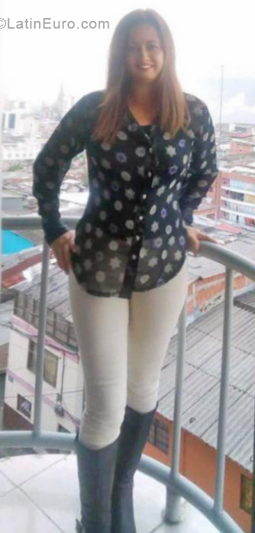 Date this good-looking Colombia girl Mary Shalom from Manizales CO24927