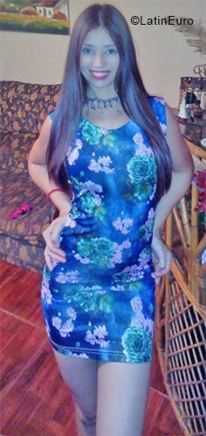 Date this sultry Venezuela girl Daniela from Maturin VE2182