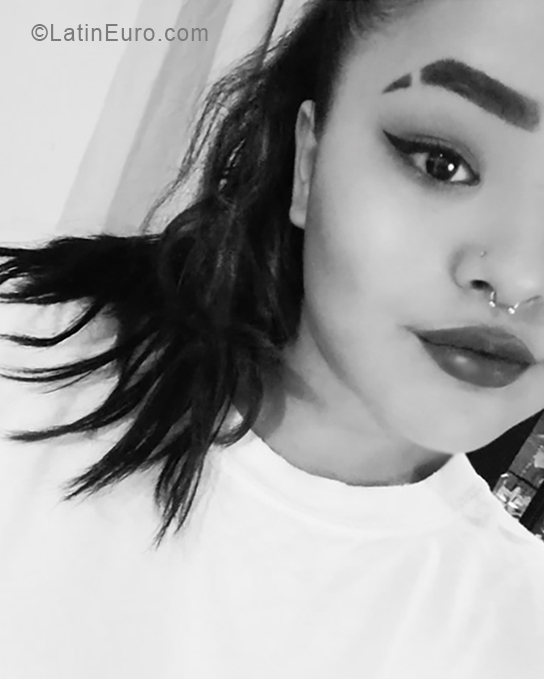 Date this attractive Colombia girl Liliana romero from Barranquilla CO25025