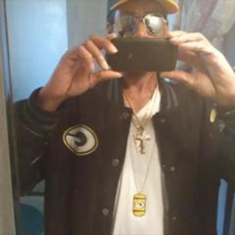 Date this happy United States man Antonio39 from Kansas City US19823