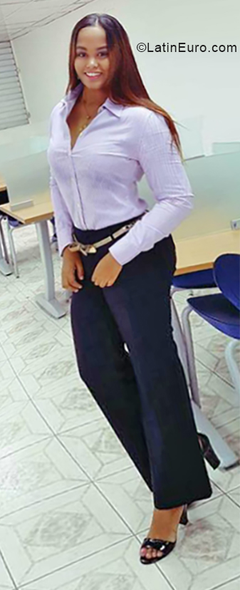 Date this tall Dominican Republic girl Rous from Puerto Plata DO34173