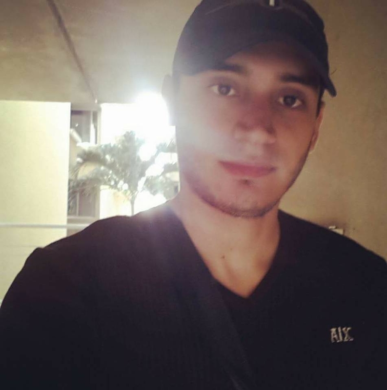 Date this fun Venezuela man Jesus Alonso from Barcelona VE2212