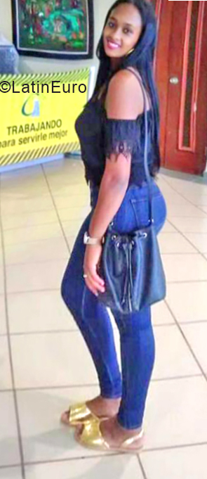 Date this sensual Dominican Republic girl Alina from Montecristi DO34295