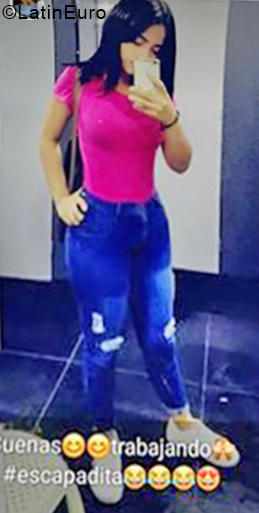 Date this foxy Venezuela girl Gabriela from Maracay VE2252