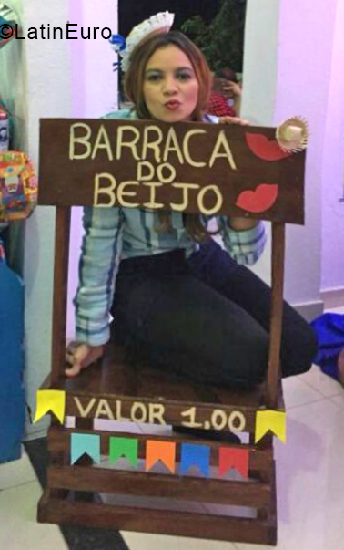 Date this happy Brazil girl Luciane from Manaus BR10803