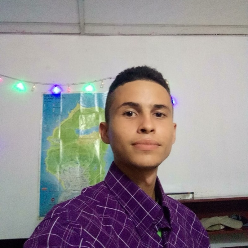 Date this young Venezuela man Yo from Barcelona VE2243