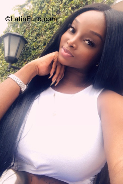 Date this hot Colombia girl AnnyNinaa from Cali CO25138