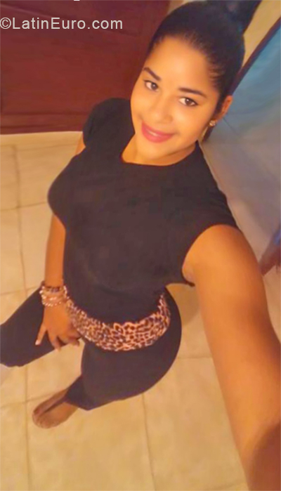 Date this pretty Dominican Republic girl Delfie from Puerto Plata DO34390