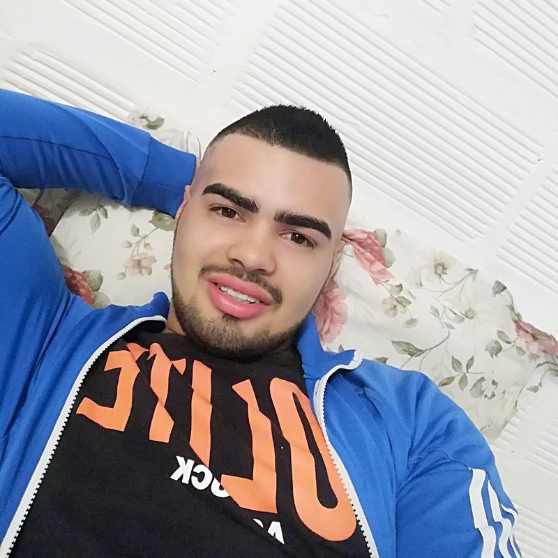 Date this foxy Colombia man Juan from Medellin CO25163