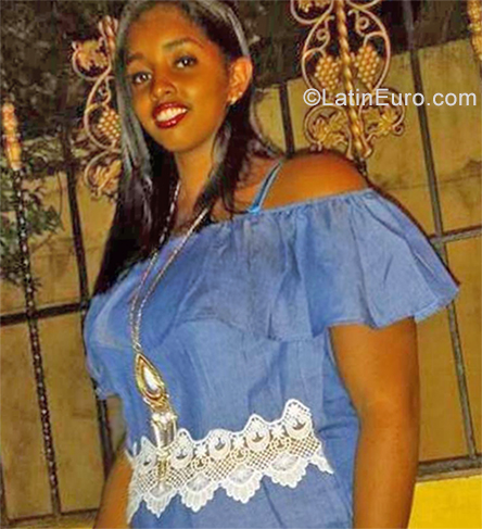 Date this fun Dominican Republic girl Mariel from La Vega DO34401