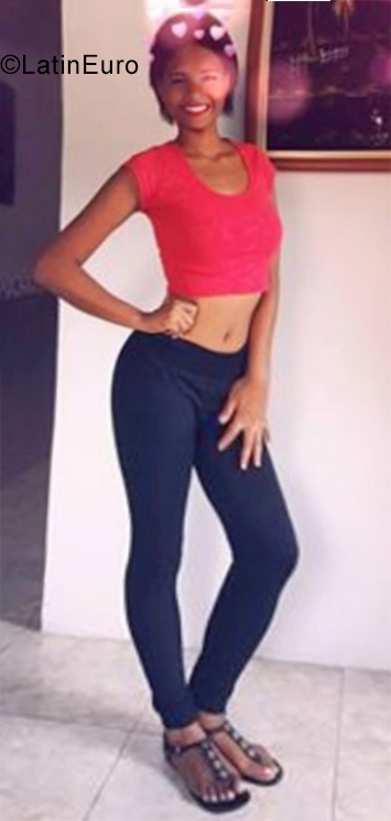 Date this exotic Venezuela girl Danyerli from Guarenas VE2275