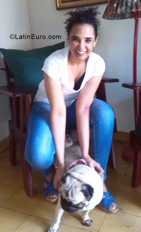 Date this exotic Dominican Republic girl Devorah from Manoguayabo DO55932