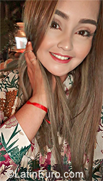 Date this attractive Venezuela girl Rosana from San Cristobal VE2318