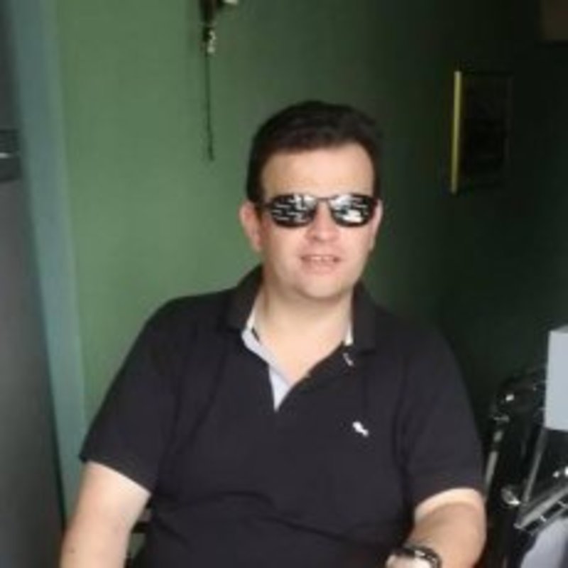 Date this pretty Colombia man Alejandro from Bogota CO25273